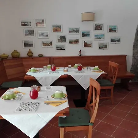 Agriturismo La Casina Rosa Фермерский дом *