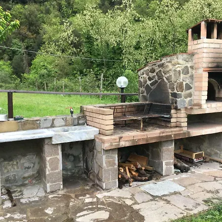 Agriturismo La Casina Rosa Фермерский дом Piano di Follo